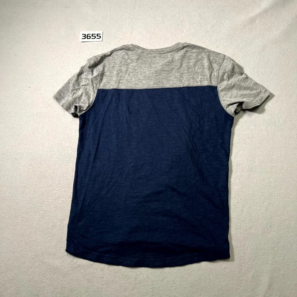 Guess Los Angeles T Shirt Mens Small Blue Graphic Print Short Sleeve V Neck - Picture 2 of 7